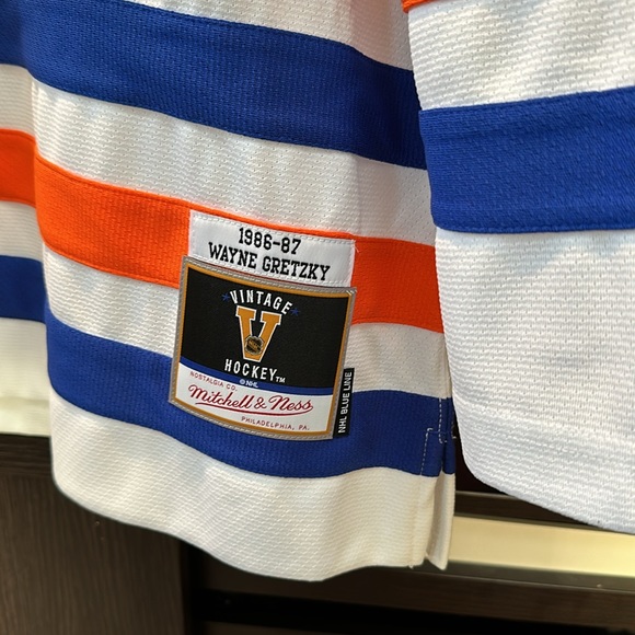 Wayne Gretzky Edmonton Oilers Mitchell & Ness 1986/87 Blue Line Player Jersey - Picture 5 of 6